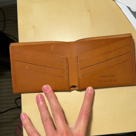 Shinola Bi-Fold wallet - Picture 5 of 5